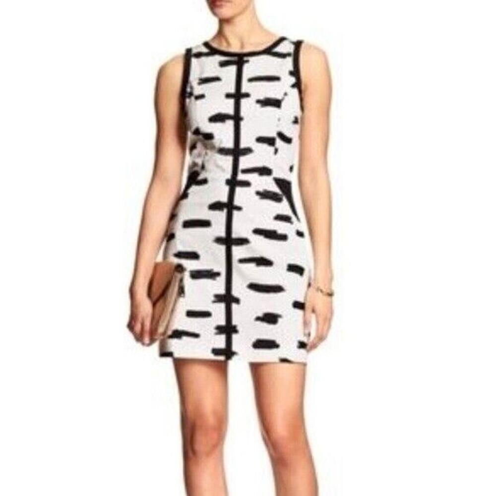 NWT Banana Republic Black and White Cut Out Back Dress Women's 14